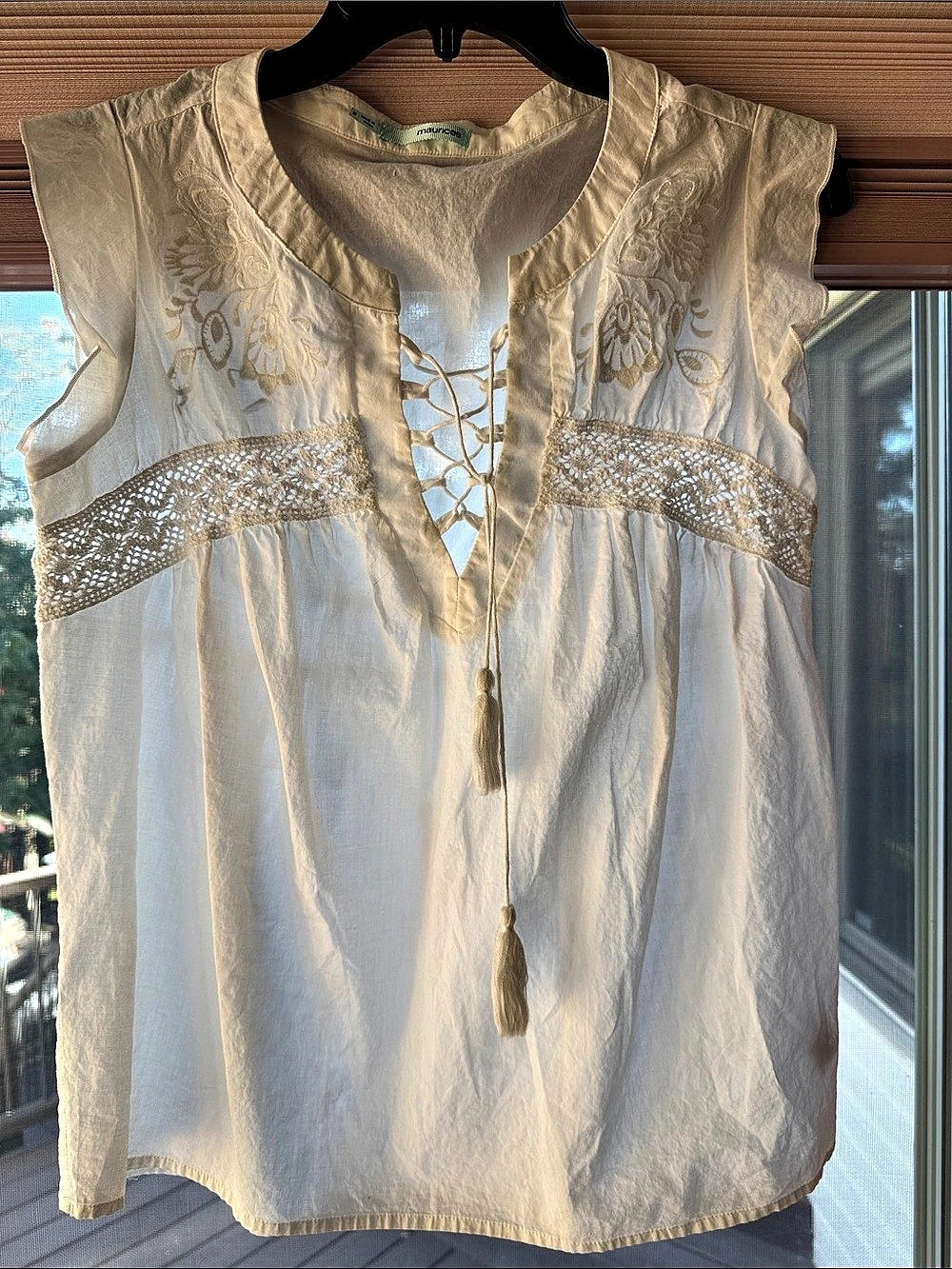 Maurices Floral Lace-Inset Blouse Size Small